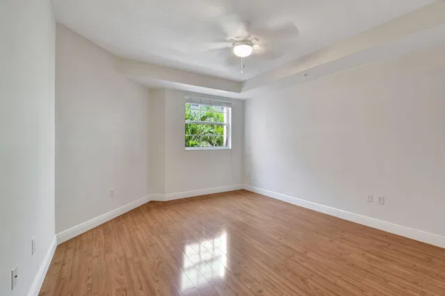 The Astor Unit 403 photo 20