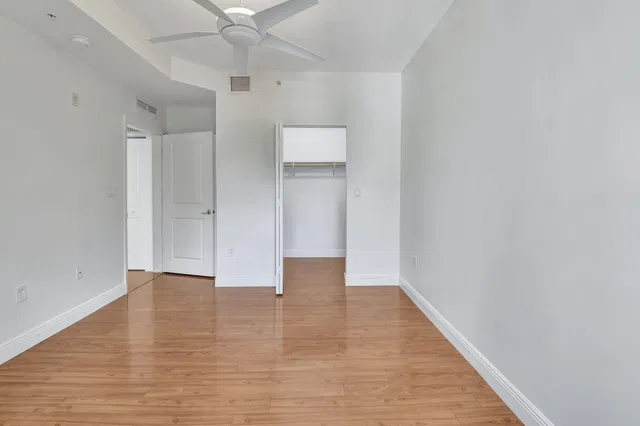 The Astor Unit 403 photo 28