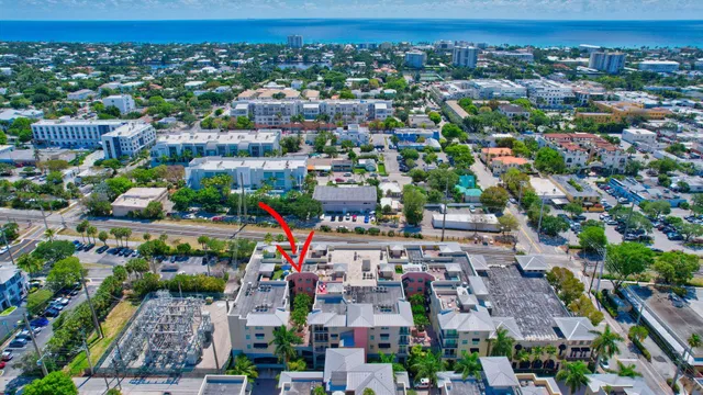 The Astor Unit 403 photo 32