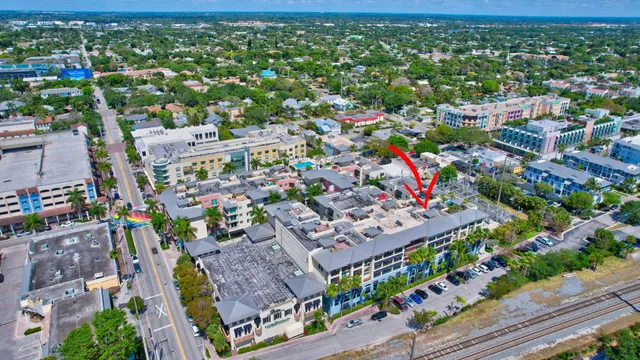 The Astor Unit 403 photo 36
