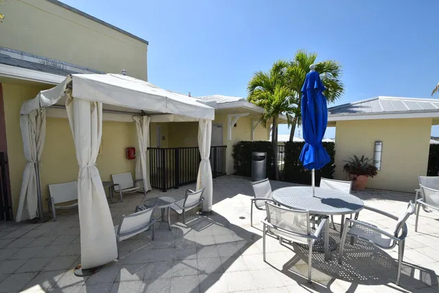 The Astor Unit 403 photo 44