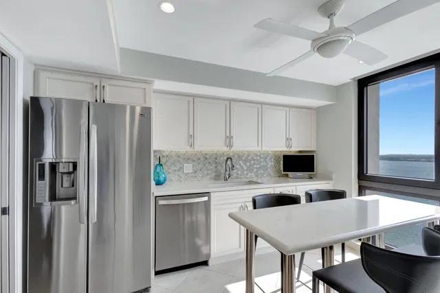 Eastpointe Singer Island Unit 18 G photo 5