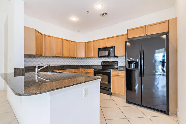 Flagler Landing Unit 405 photo 8