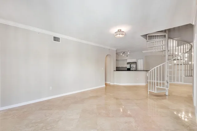 The Astor Unit 512 photo 10