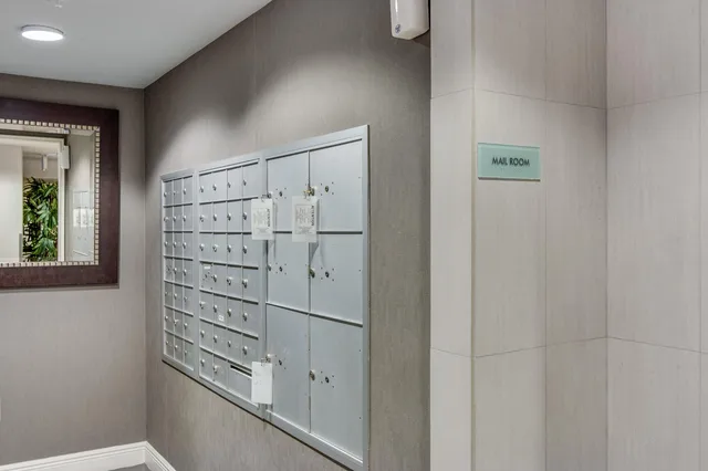 The Astor Unit 512 photo 28