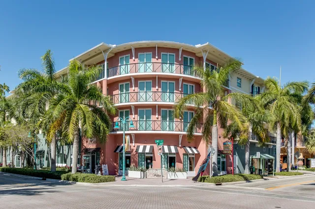 The Astor Unit 512 photo 34