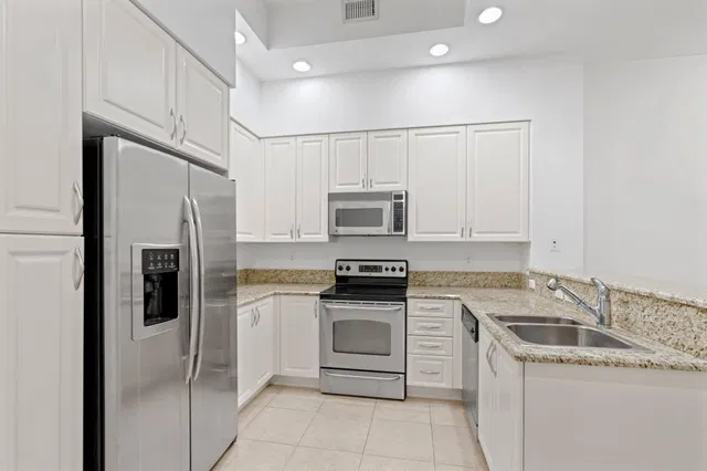 One City Plaza Unit 235 photo 6