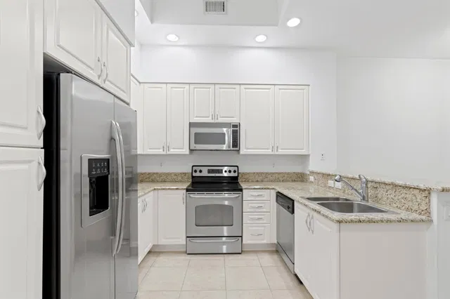 One City Plaza Unit 235 photo 7