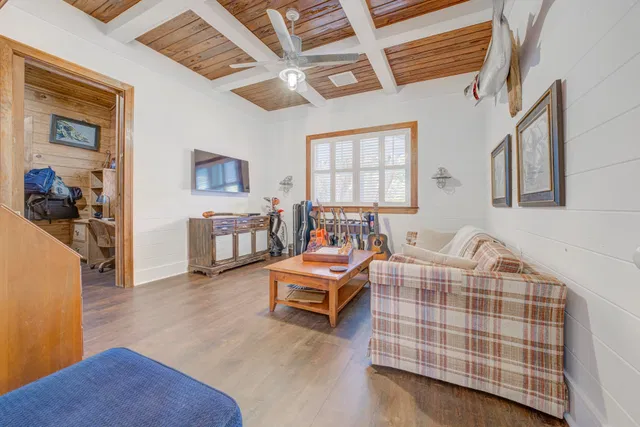 Pennock Point Residence photo 21