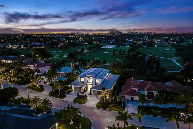 Royal Palm Yacht and Country Club Residence photo 5