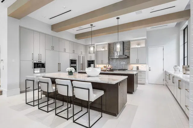 Royal Palm Yacht and Country Club Residence photo 18