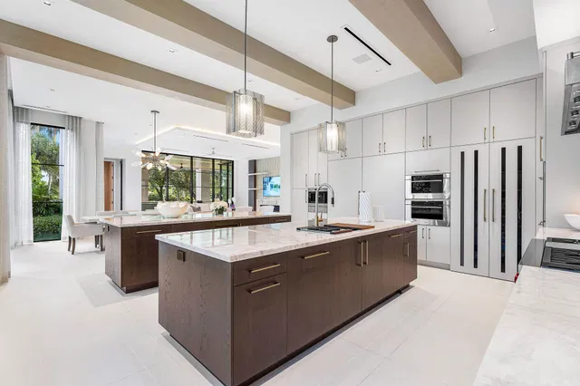 Royal Palm Yacht and Country Club Residence photo 19