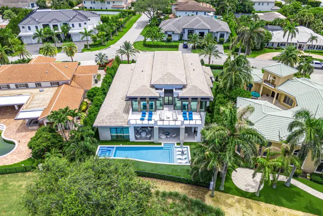 Royal Palm Yacht and Country Club Residence photo 25