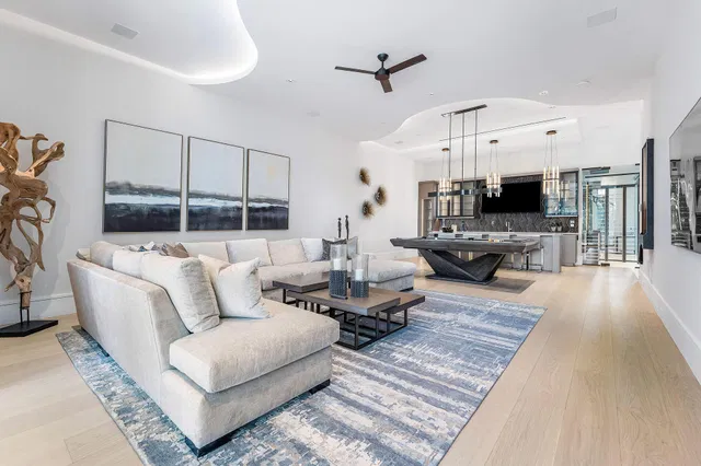 Royal Palm Yacht and Country Club Residence photo 31