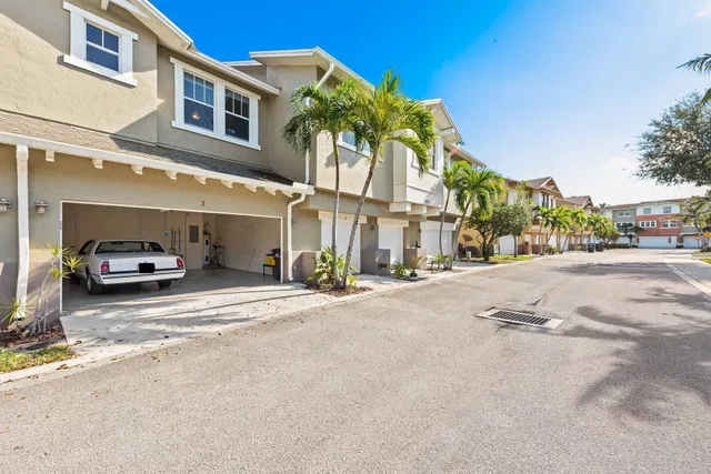 Cityside West Palm Beach Unit 3 photo 4