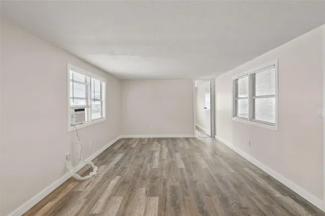 Residence photo 10