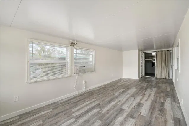 Residence photo 18