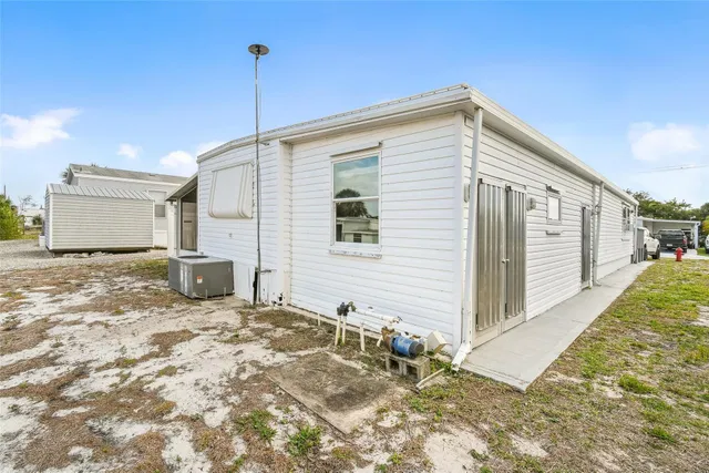 Residence photo 24