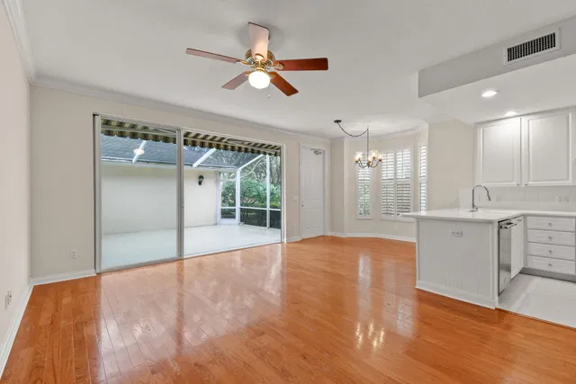 Charleston Court at Abacoa Residence photo 12