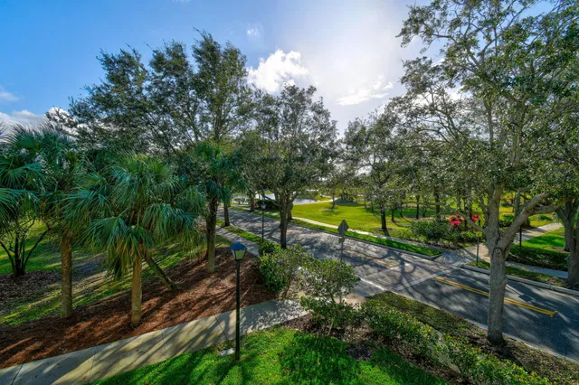 Charleston Court at Abacoa Residence photo 41