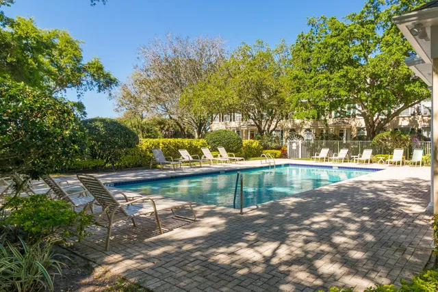 Charleston Court at Abacoa Residence photo 68