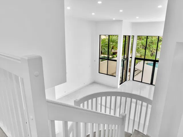 Frenchman's Creek Residence photo 29