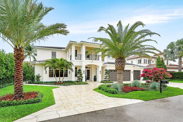Royal Palm Yacht and Country Club Residence photo 2