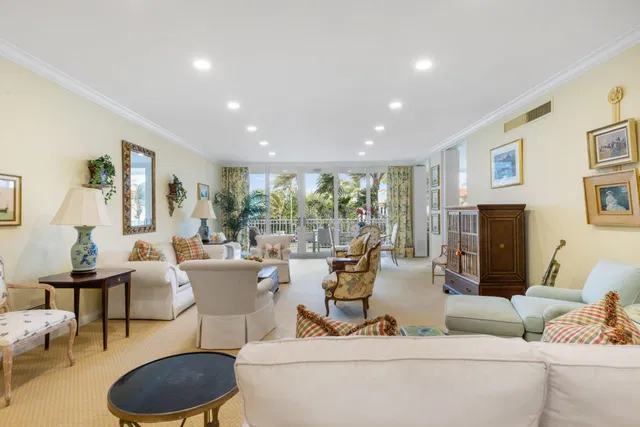 One Royal Palm Way Palm Beach Unit D2 photo 5