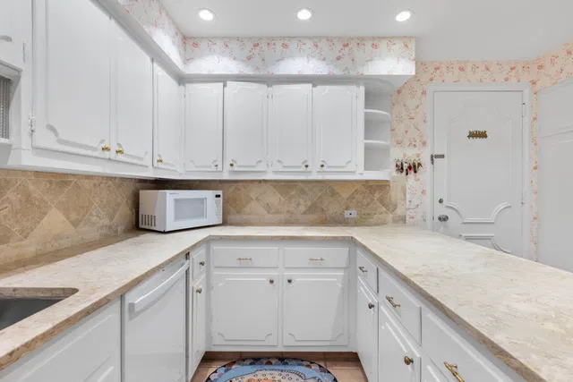 One Royal Palm Way Palm Beach Unit D2 photo 11