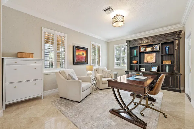 Canterbury Place Residence photo 10