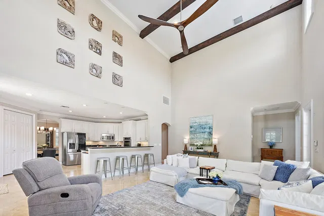 Canterbury Place Residence photo 12