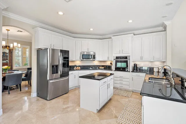 Canterbury Place Residence photo 19