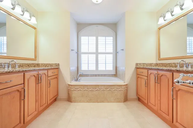 Residence photo 23