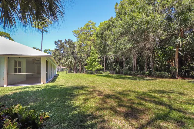 Residence photo 35