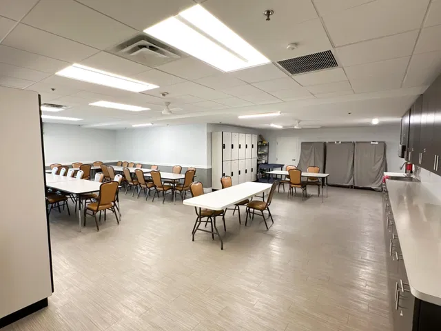 Unit G photo 37