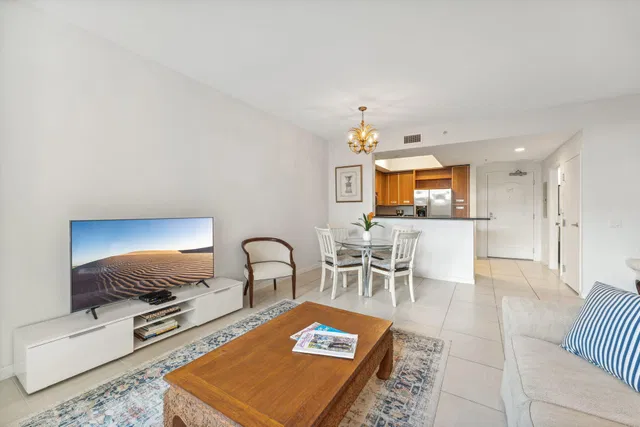 The Whitney Unit 414 photo 3