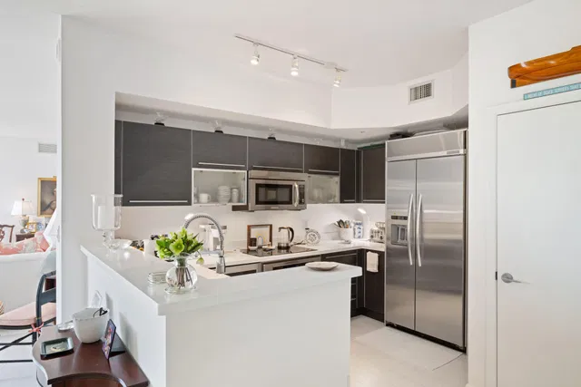 CityPlace South Tower Unit 1511 photo 8