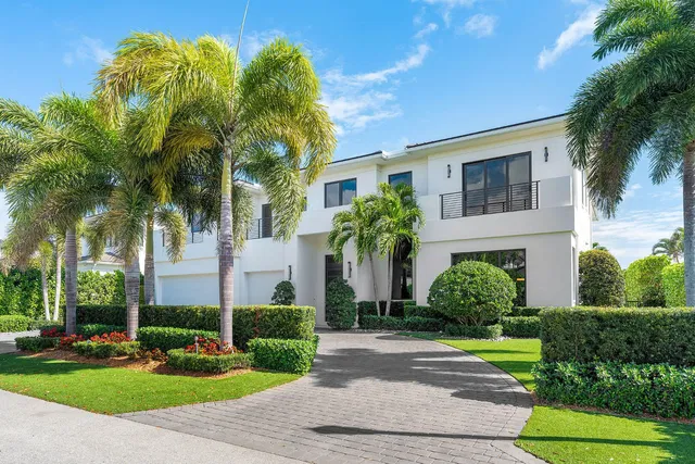 Royal Palm Yacht and Country Club Residence photo 4