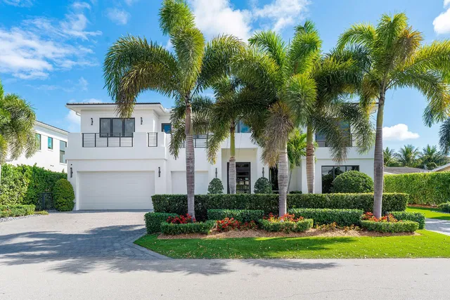 Royal Palm Yacht and Country Club Residence photo 5