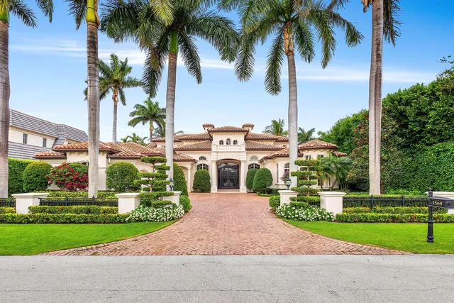 Royal Palm Yacht and Country Club Residence photo 2