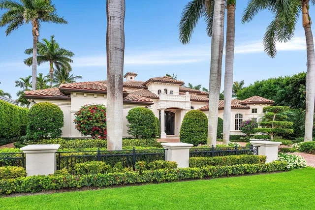 Royal Palm Yacht and Country Club Residence photo 3