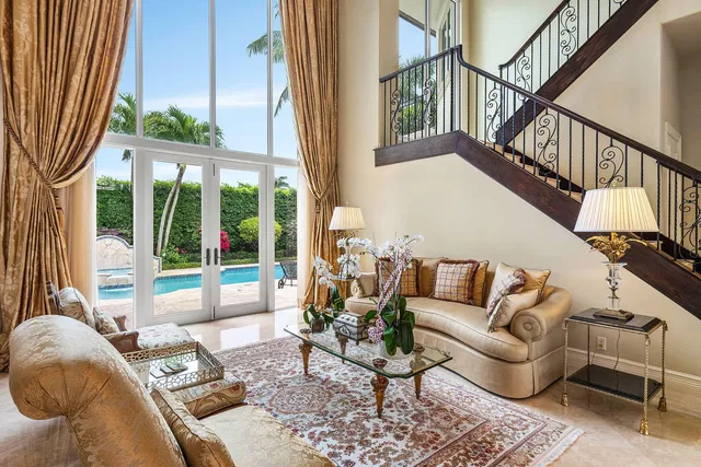Royal Palm Yacht and Country Club Residence photo 8