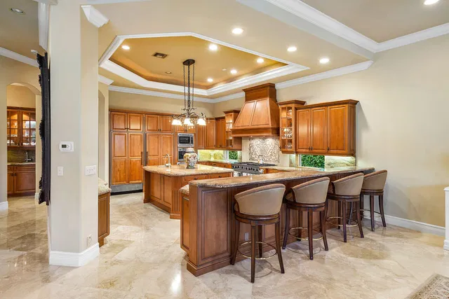 Royal Palm Yacht and Country Club Residence photo 12