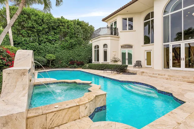 Royal Palm Yacht and Country Club Residence photo 24