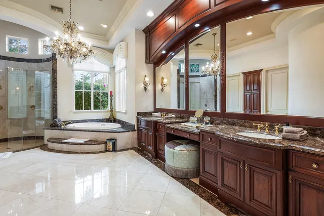 Royal Palm Yacht and Country Club Residence photo 29