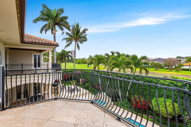 Royal Palm Yacht and Country Club Residence photo 39