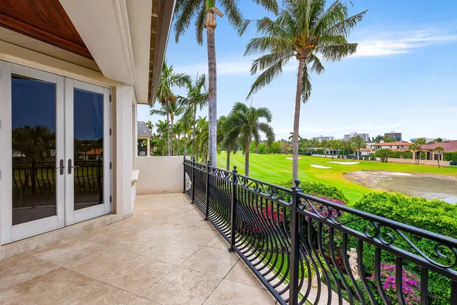 Royal Palm Yacht and Country Club Residence photo 46