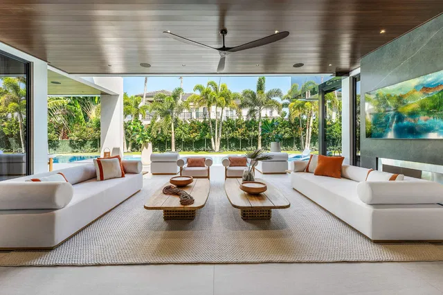 Royal Palm Yacht and Country Club Residence photo 25