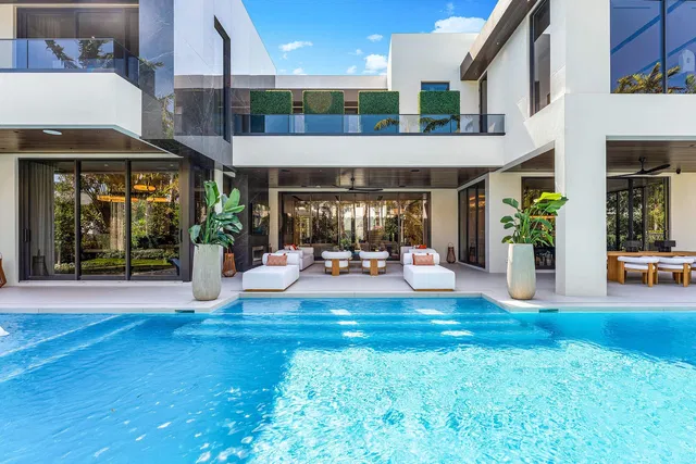 Royal Palm Yacht and Country Club Residence photo 33