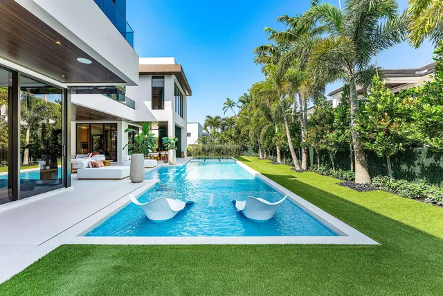 Royal Palm Yacht and Country Club Residence photo 36